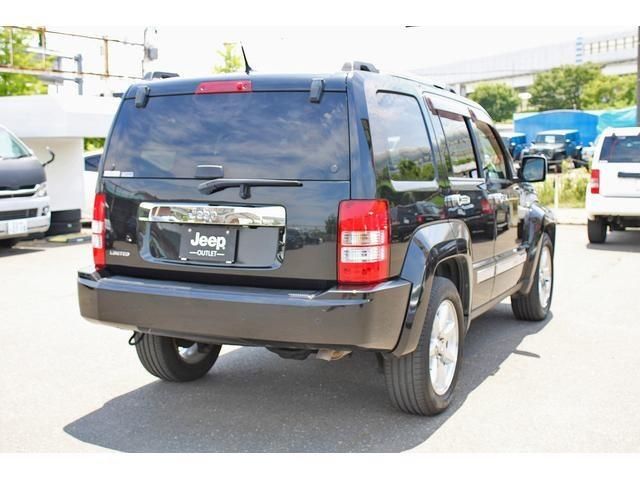 Jeep CHEROKEE 2011-08 183711-14