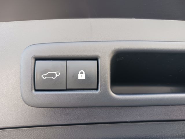 Lexus UX 2019-08 195605-25
