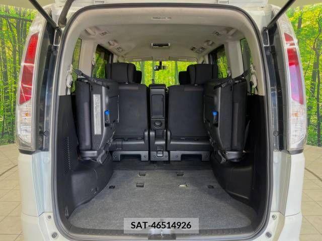 Nissan SERENA 2011-11 367649-11
