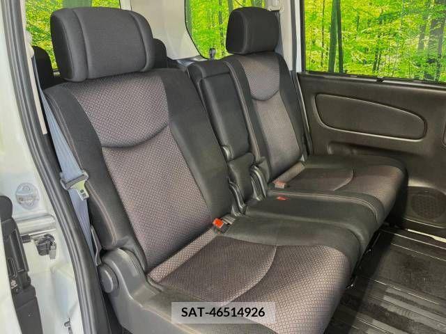 Nissan SERENA 2011-11 367649-9