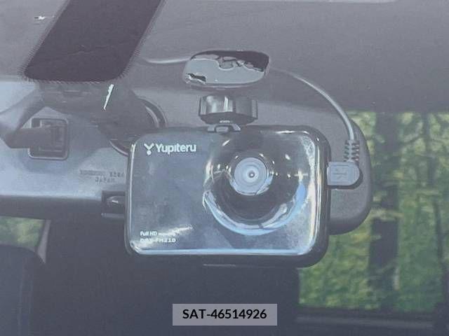 Nissan SERENA 2011-11 367649-7