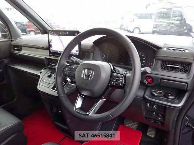 Honda STEP WGN 2022-11 324729-12