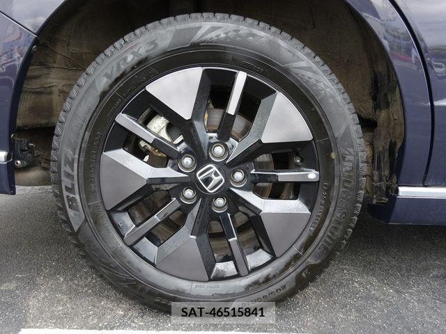 Honda STEP WGN 2022-11 324729-7