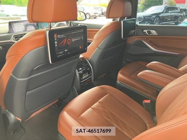Bmw X7 2021-04 318827-15