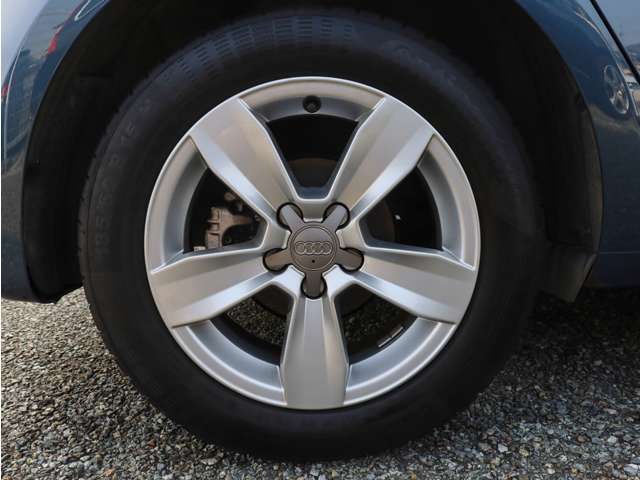 Audi A1 2016-11 16526-19