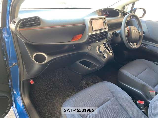 Toyota SIENTA 2015-11 394056-5