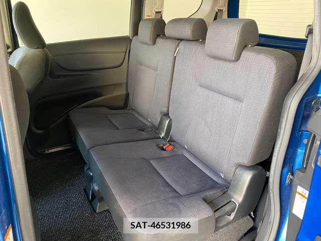 Toyota SIENTA 2015-11 394056-7