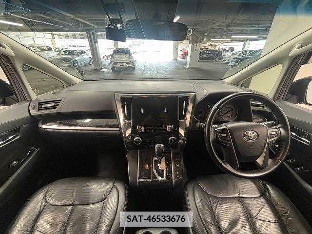 Toyota ALPHARD 2019-08 355516-1