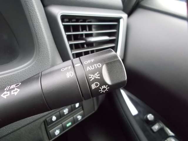 Nissan LEAF 2017-12 11983-13