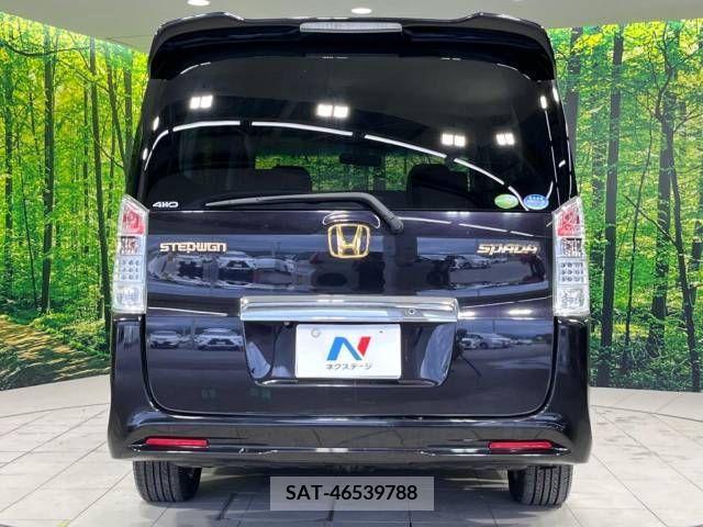Honda e 2011-07 339618-15