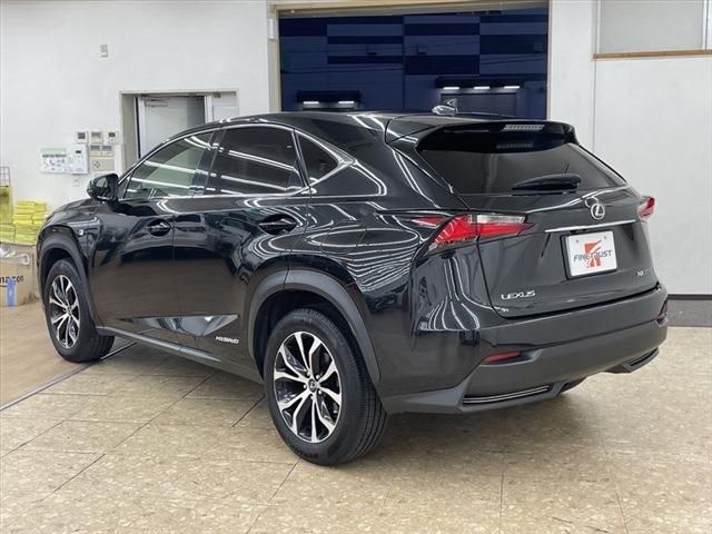 Lexus NX 2015-12 27354-6