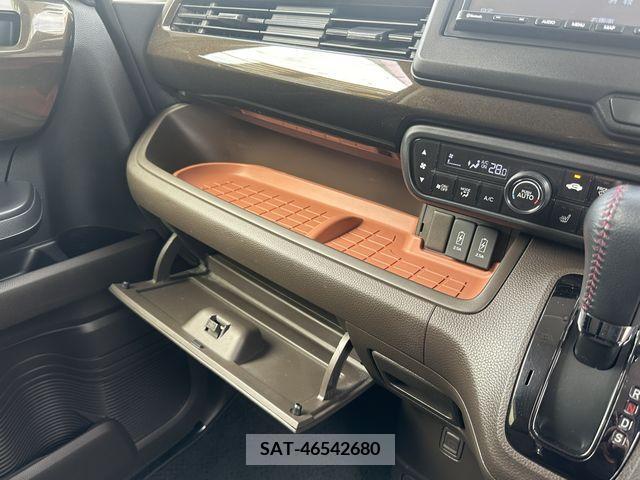 Honda N BOX 2021-11 209797-26