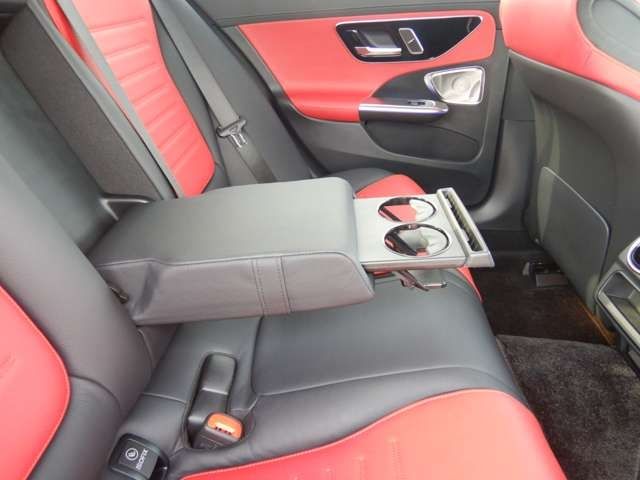 Amg C-CLASS 2022-10 184990-27