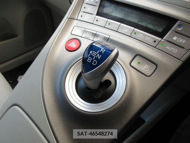 Toyota PRIUS 2012-08 345224-19