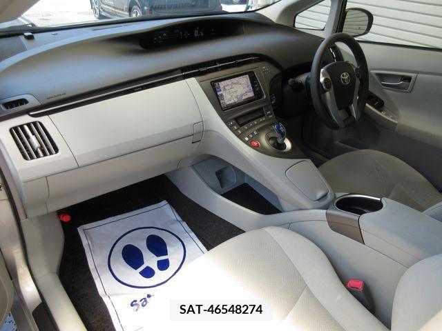 Toyota PRIUS 2012-08 345224-15