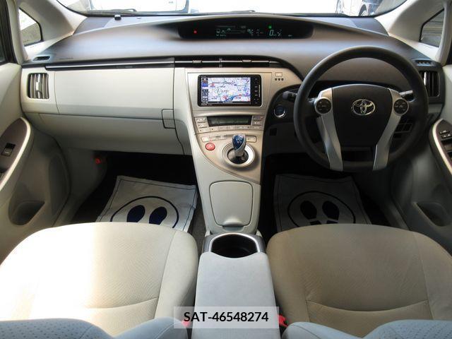 Toyota PRIUS 2012-08 345224-16