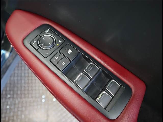 Lexus RX 2018-08 23596-18
