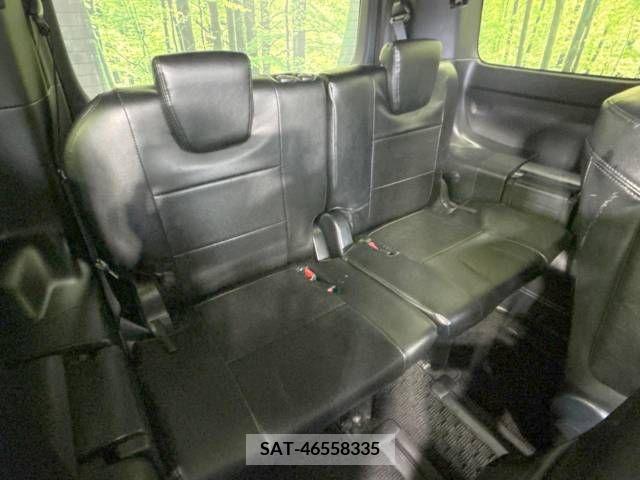 Toyota VOXY 2019-09 331803-10