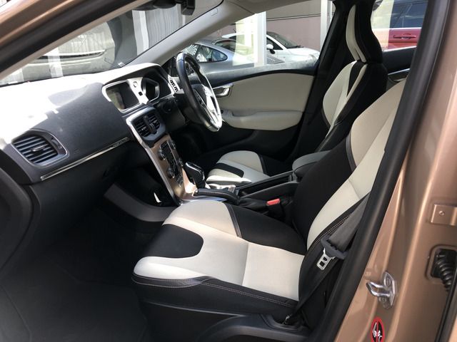 Volvo CROSS COUNTRY 2014-08 6347-1