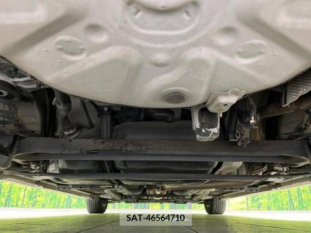 Toyota PRIUS 2013-11 322151-19