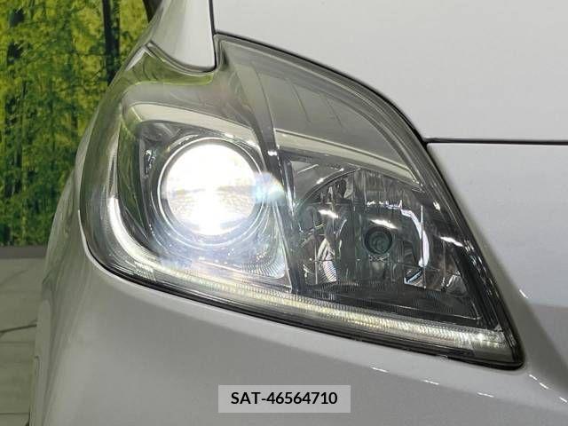 Toyota PRIUS 2013-11 322151-12