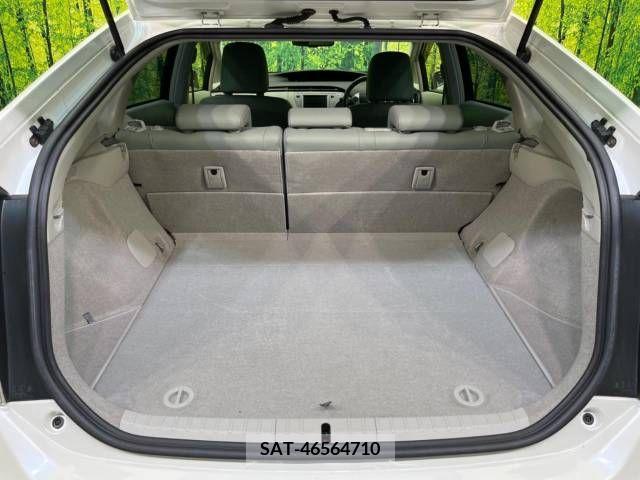 Toyota PRIUS 2013-11 322151-10