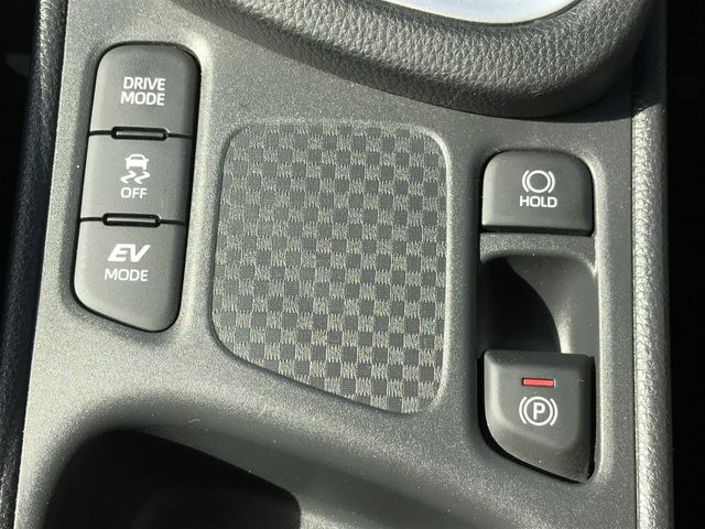 Toyota YARIS CROSS 2022-03 10080-22