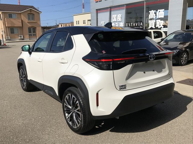 Toyota YARIS CROSS 2022-03 10080-2
