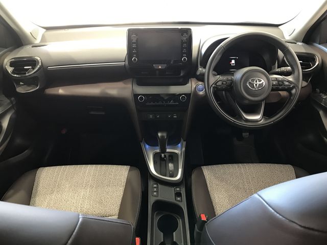 Toyota YARIS CROSS 2022-03 10080-1