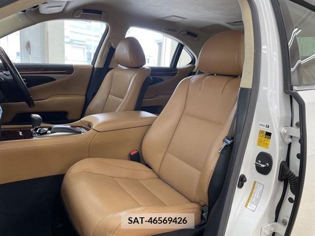 Lexus LS 2013-09 388226-21