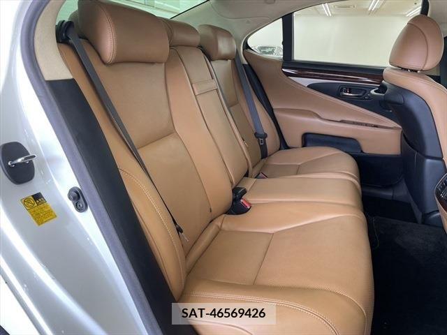 Lexus LS 2013-09 388226-20
