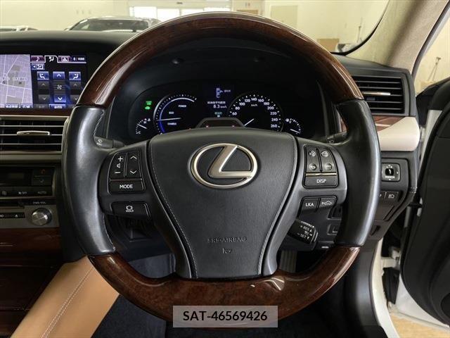 Lexus LS 2013-09 388226-24