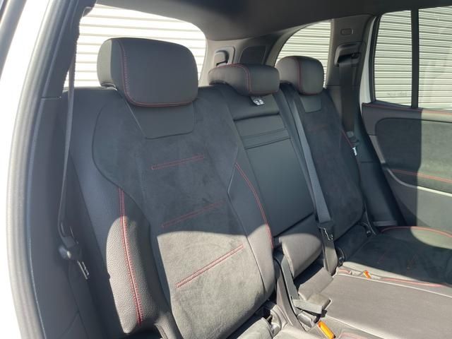 Mercedes Benz GLB-CLASS 2021-10 23184-17