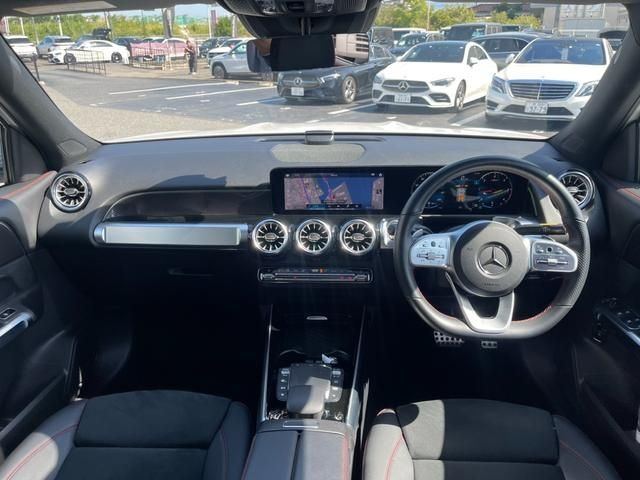 Mercedes Benz GLB-CLASS 2021-10 23184-10