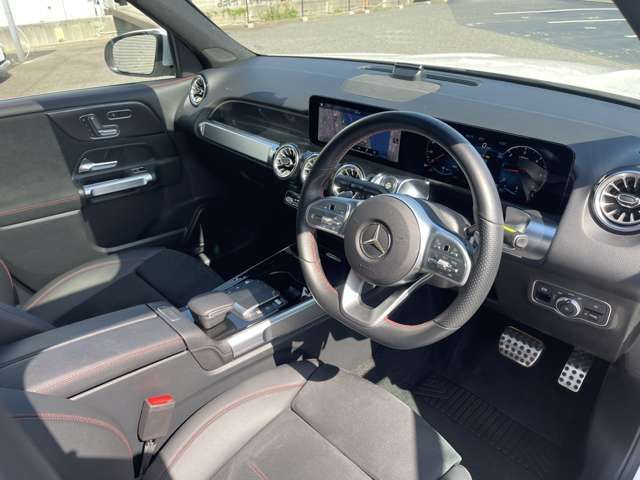 Mercedes Benz GLB-CLASS 2021-10 23184-11