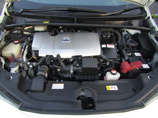Toyota PRIUS 2016-04 196495-19