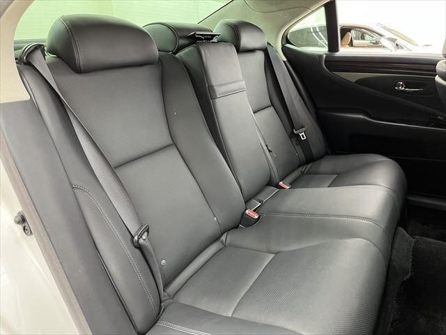 Lexus LS 2012-11 9237-20