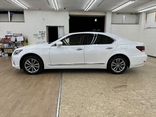 Lexus LS 2012-11 9237-7