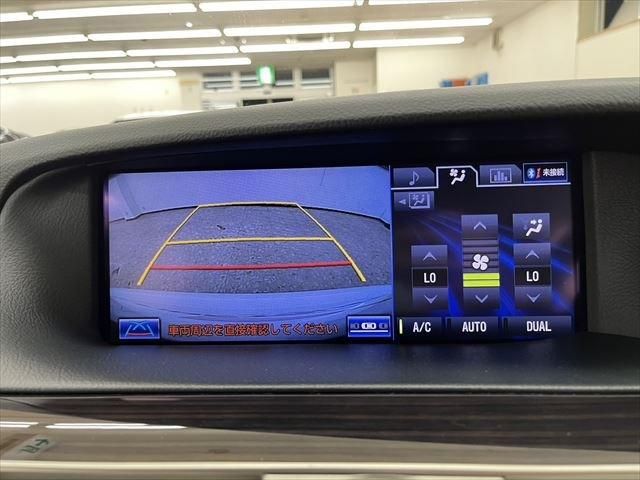 Lexus LS 2012-11 9237-26