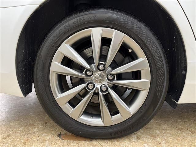 Lexus LS 2012-11 9237-15