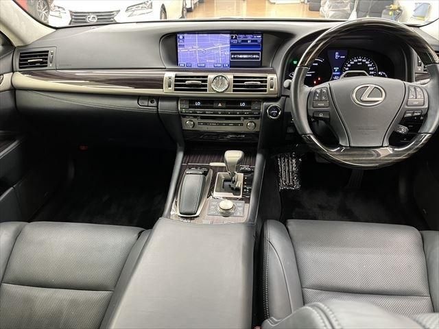 Lexus LS 2012-11 9237-18