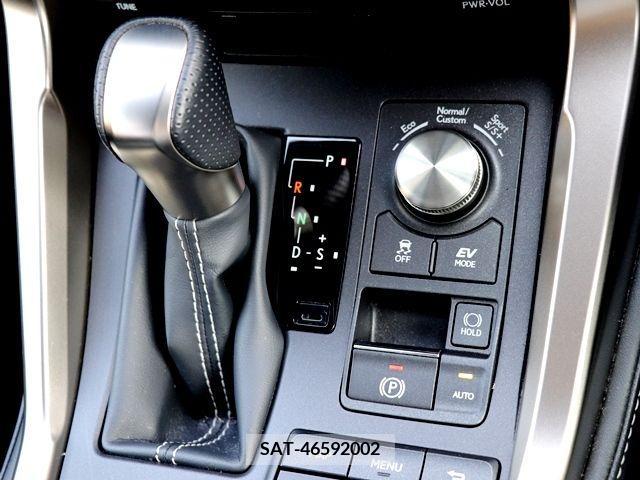 Lexus NX 2019-11 214602-19