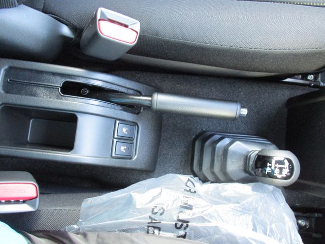 Suzuki JIMNY SIERRA 2023-10 9982-6