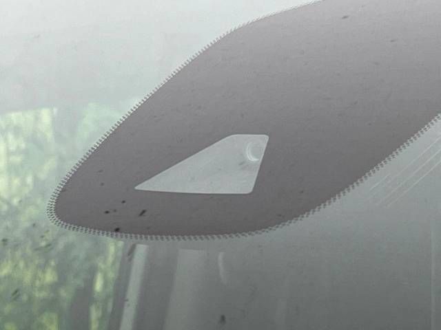 Nissan SERENA 2017-04 188506-4