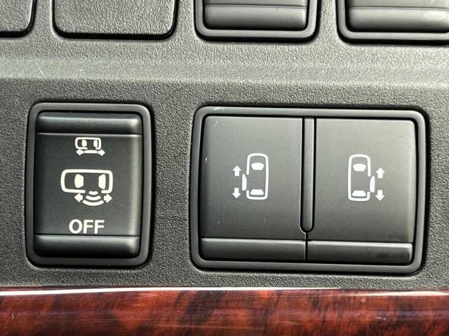 Nissan SERENA 2017-04 188506-6