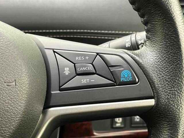 Nissan SERENA 2017-04 188506-5