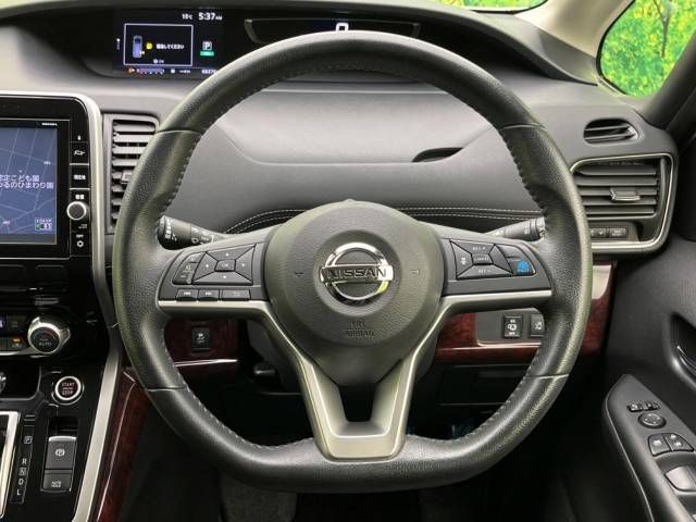 Nissan SERENA 2017-04 188506-12