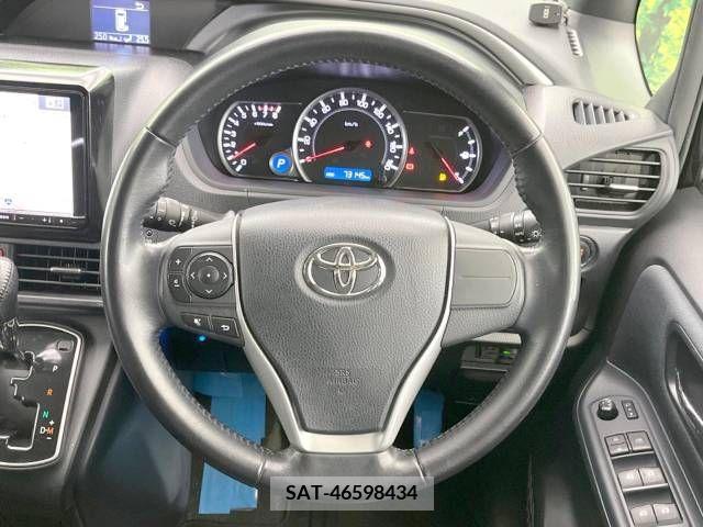 Toyota VOXY 2015-12 218535-12