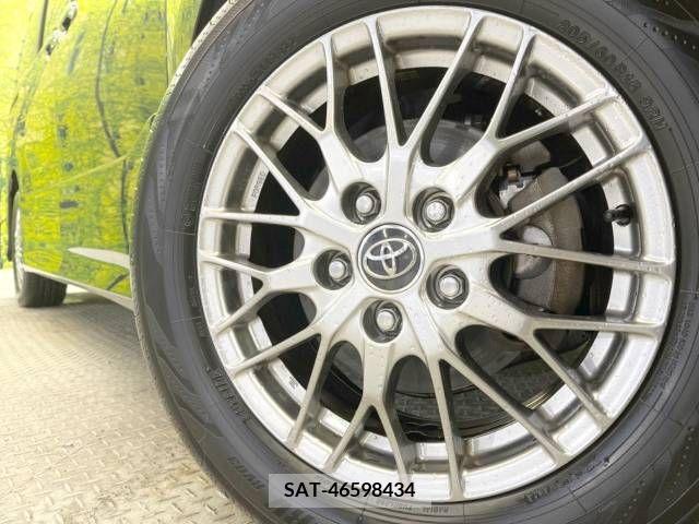 Toyota VOXY 2015-12 218535-14
