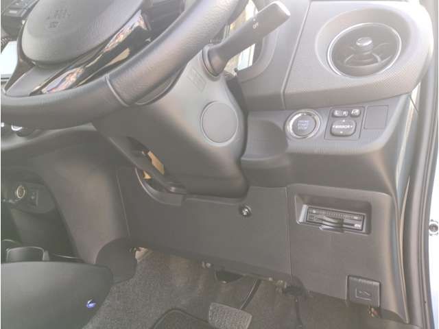 Toyota VITZ 2016-09 10110-5